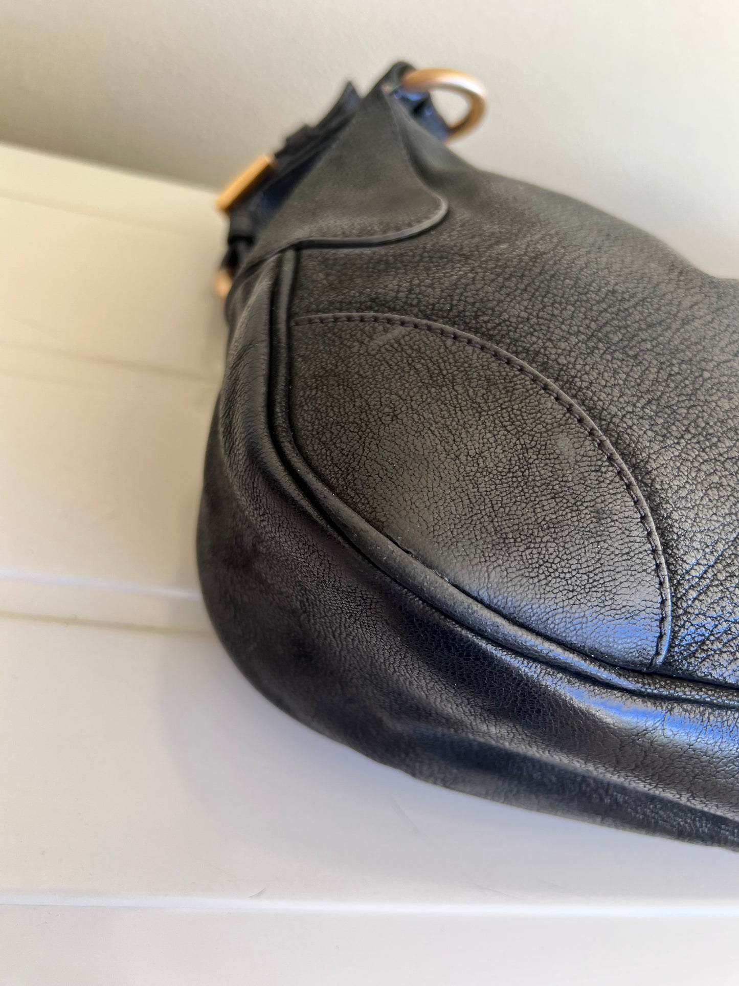 Prada con Tracolla a Catena Intrecciata