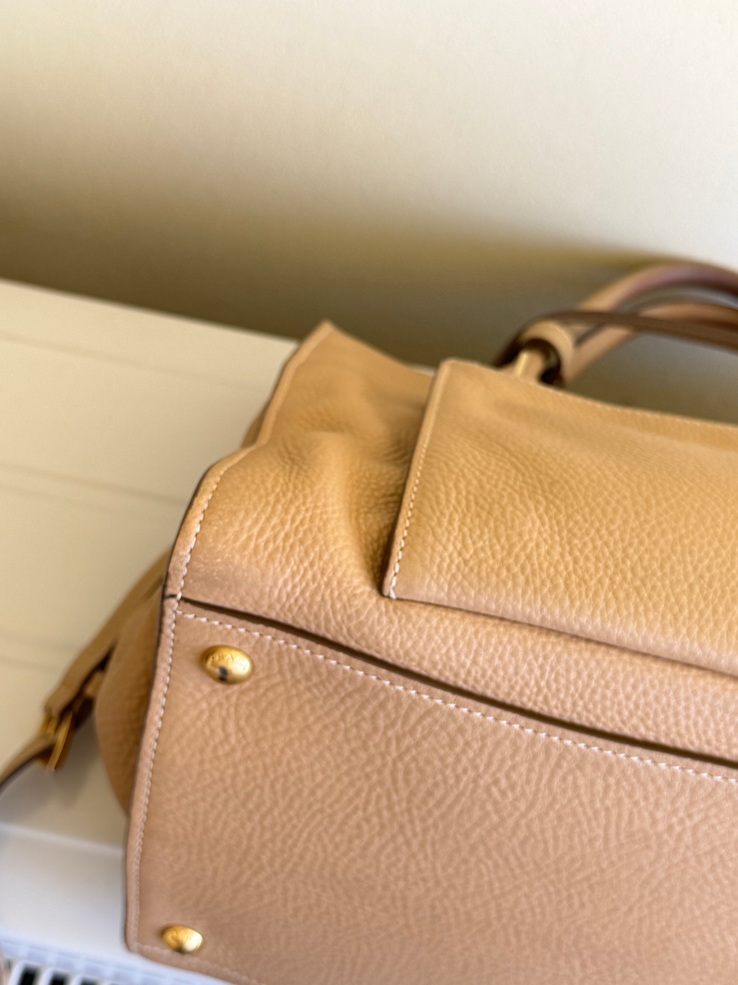 Prada tote in pelle
