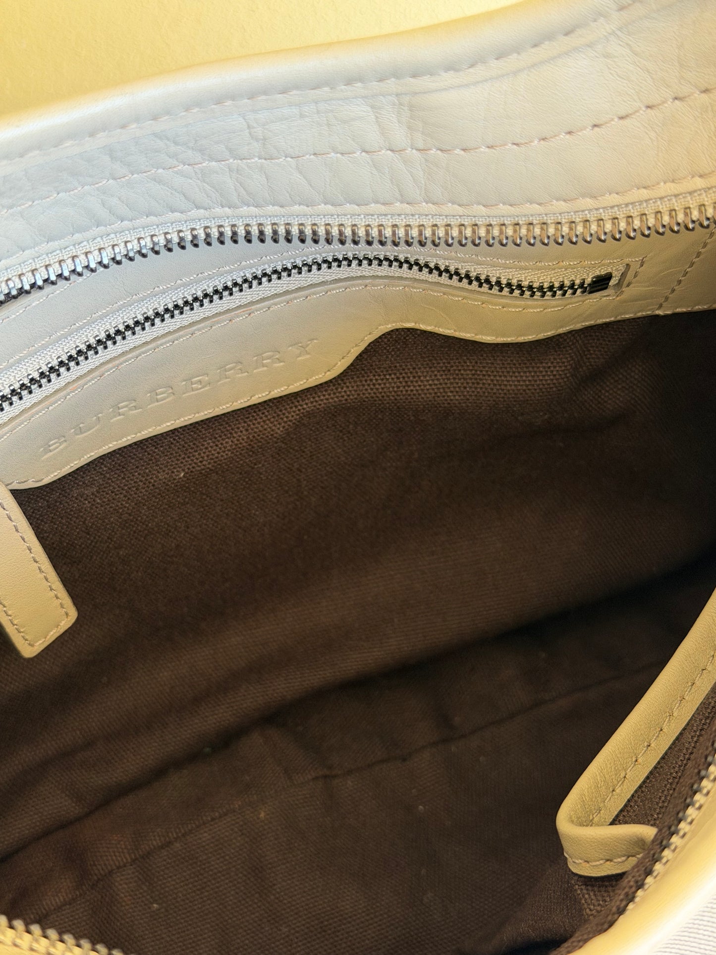 Burberry Hobo in Pelle
