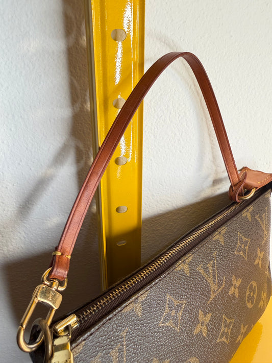 Louis vuitton pochette accessoire