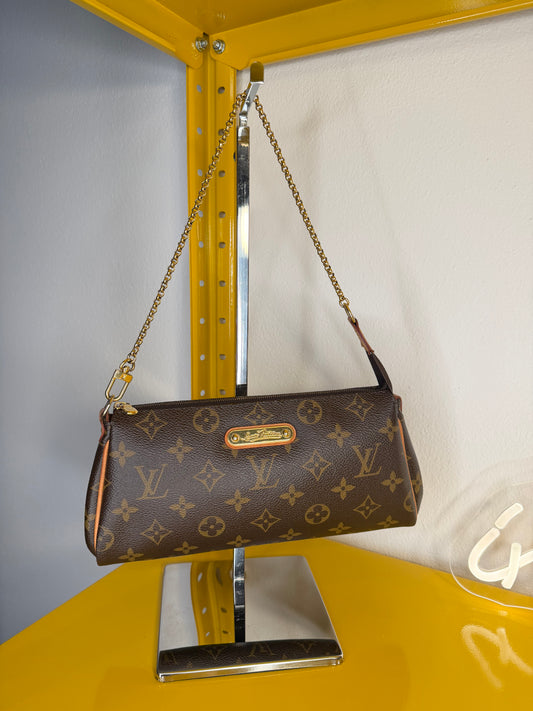 Louis Vuitton Pochette Eva