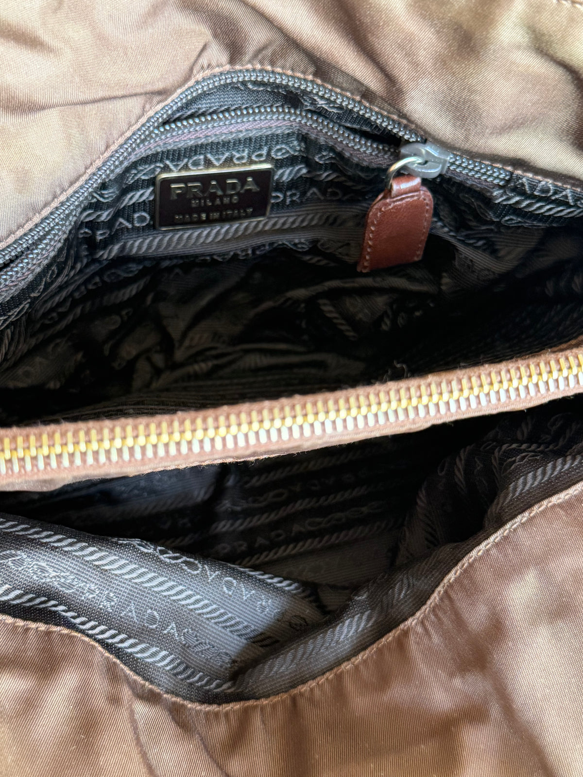 Prada tessuto catena