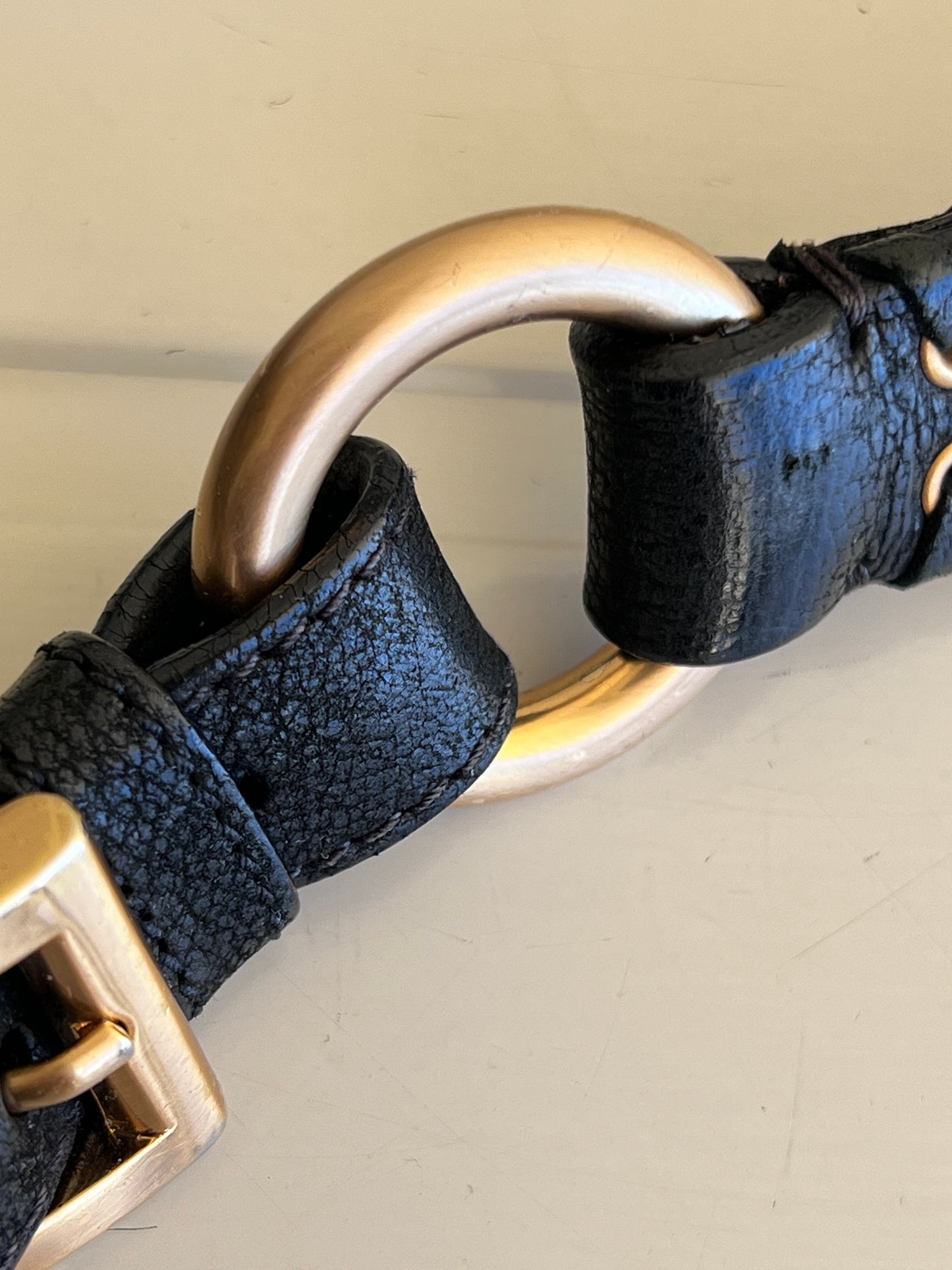 Prada con Tracolla a Catena Intrecciata