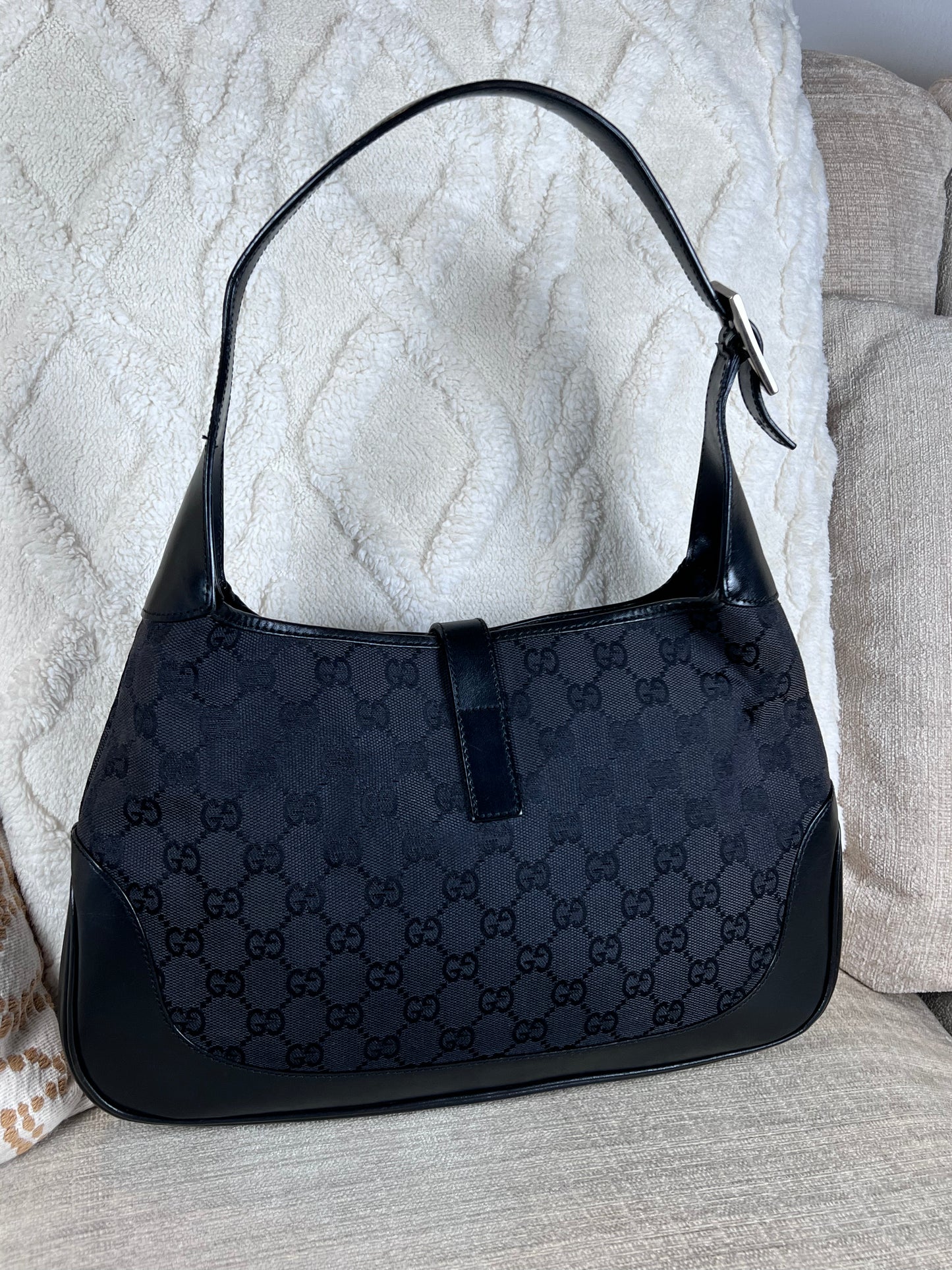 Gucci Jackie black