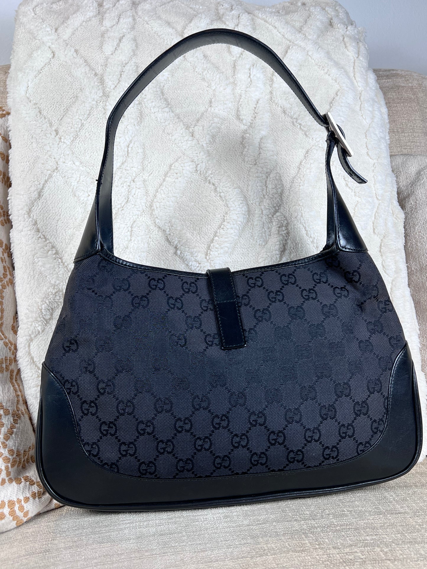 Gucci Jackie black