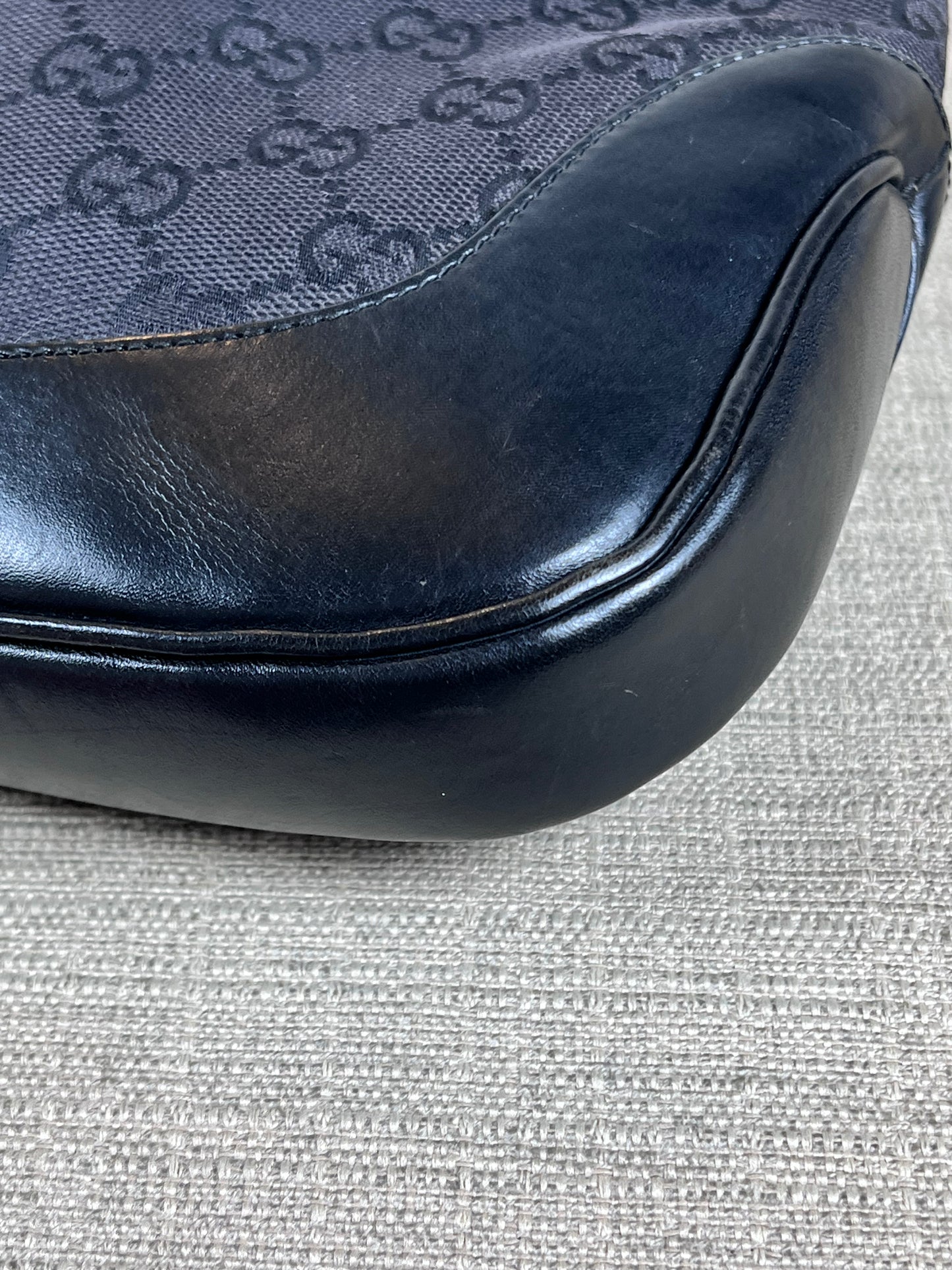 Gucci Jackie black