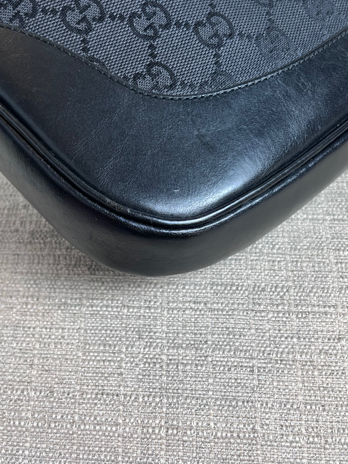 Gucci Jackie black