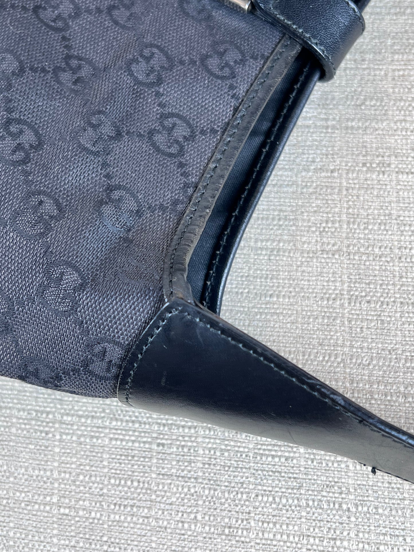 Gucci Jackie black
