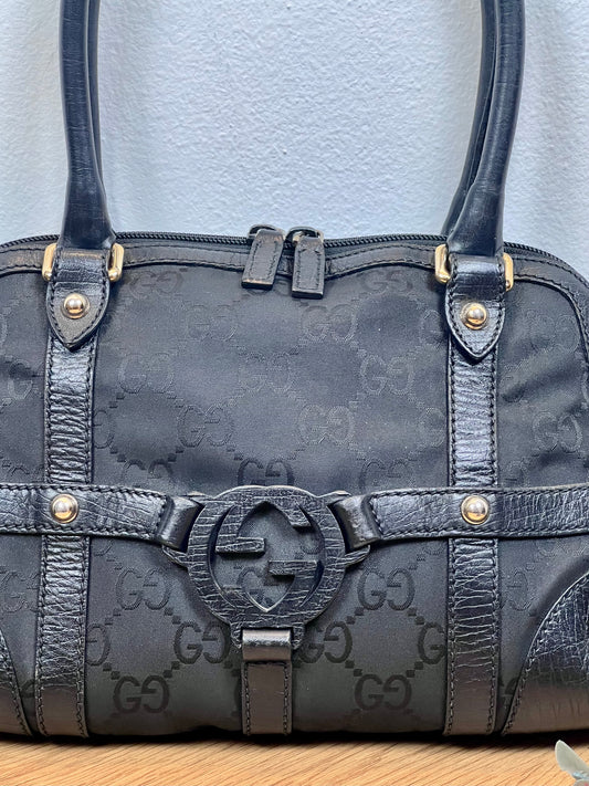 Gucci hobo logo Interlocking