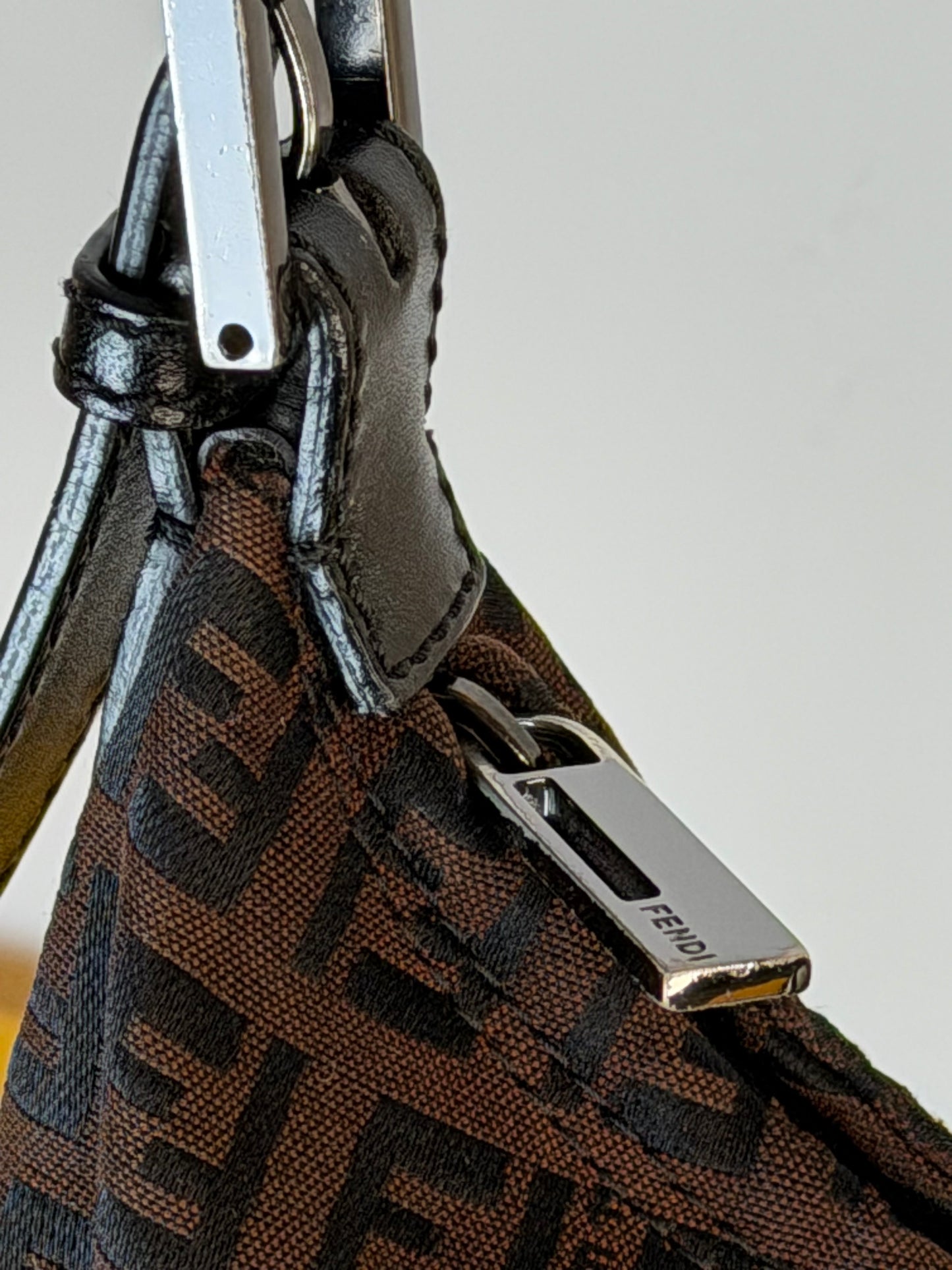 Hobo Fendi Zucchino