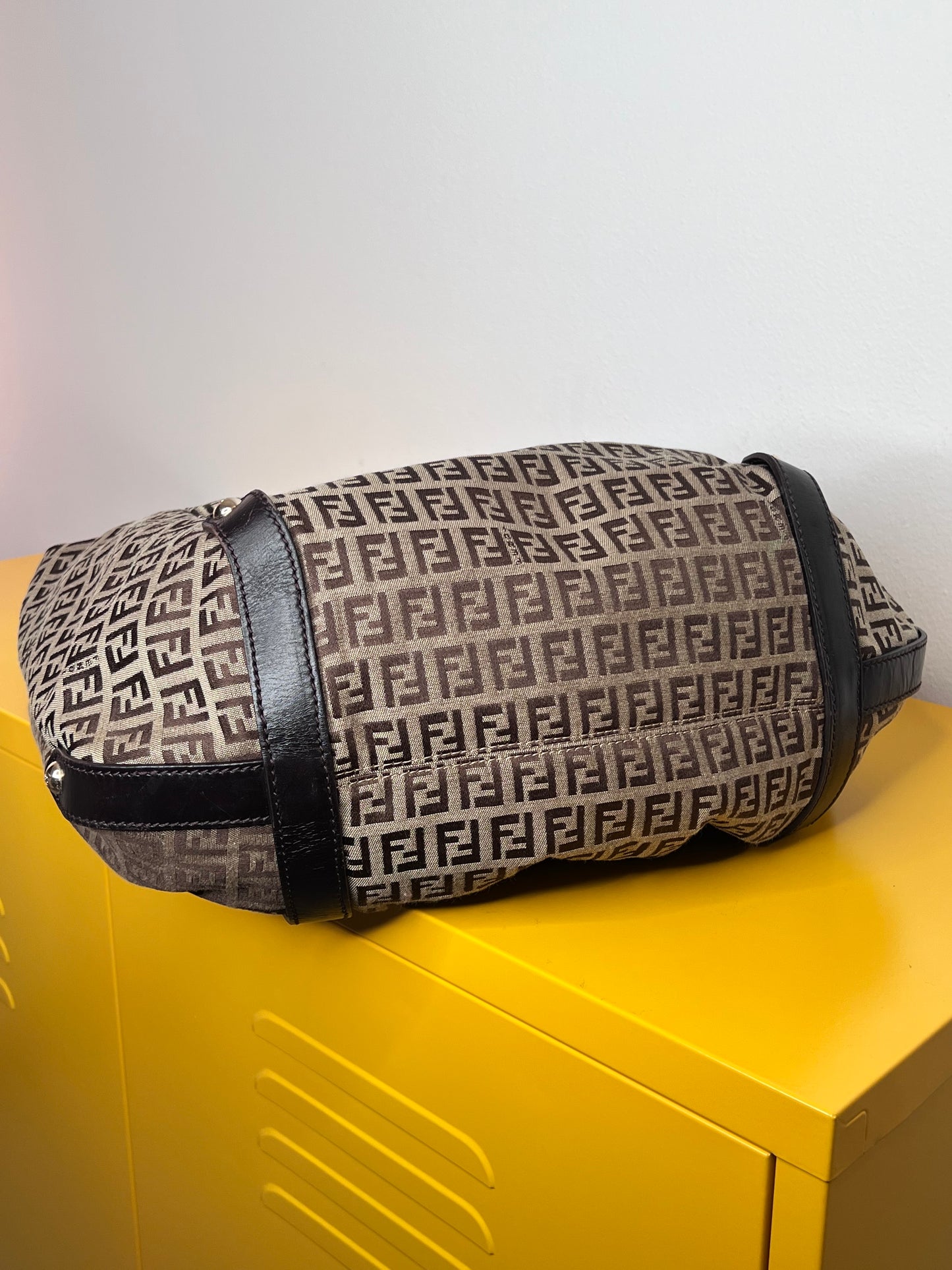 Fendi Hobo Manico Intrecciato