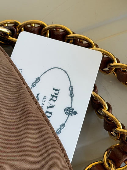 Prada tessuto catena