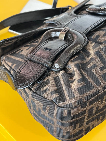 Fendi B buckle