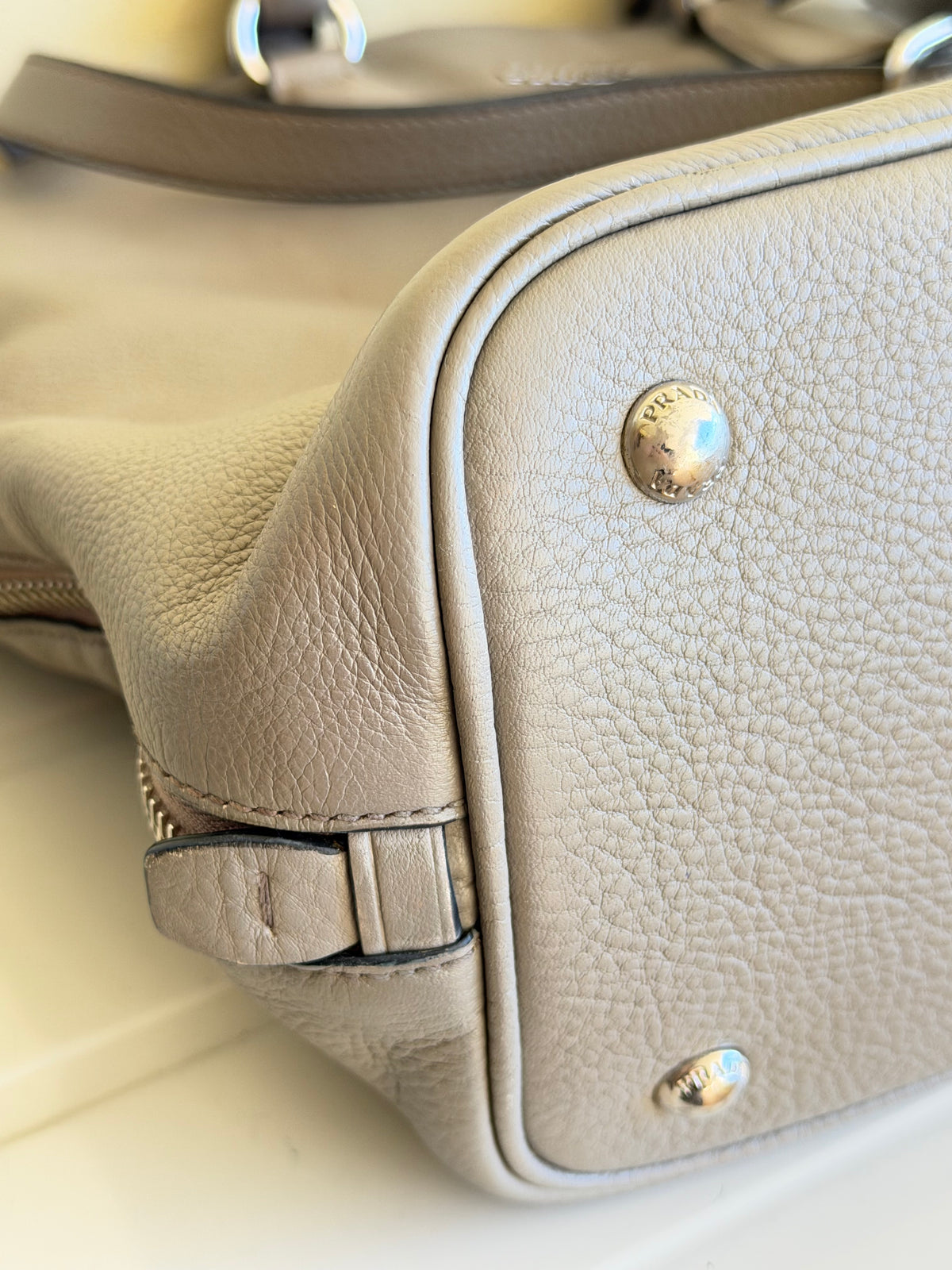 Prada Vitello Daino Shopper