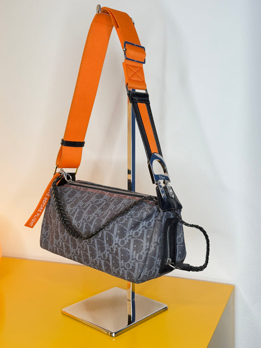 Dior Remove before flight