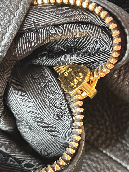 Prada tote nera