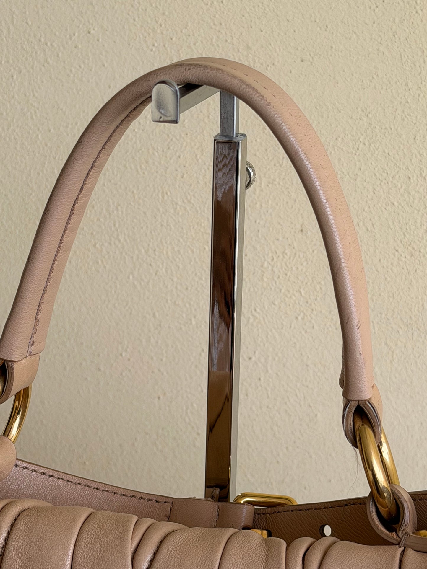 Miu Miu pattina matellassè