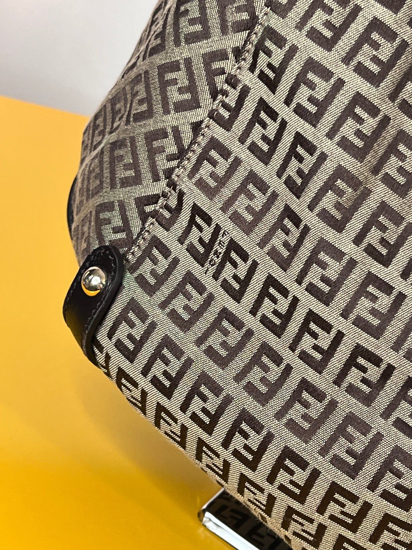 Fendi Hobo Manico Intrecciato