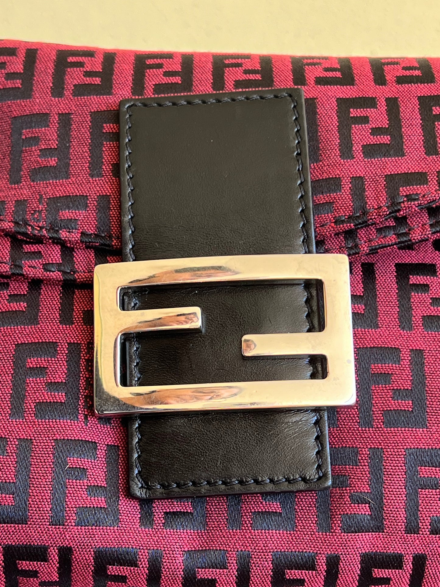 Fendi baguette Double Flap rossa/nera