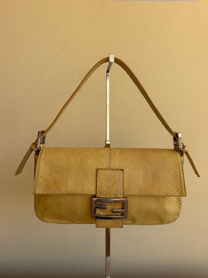 Fendi baguette pelle di pitone gialla
