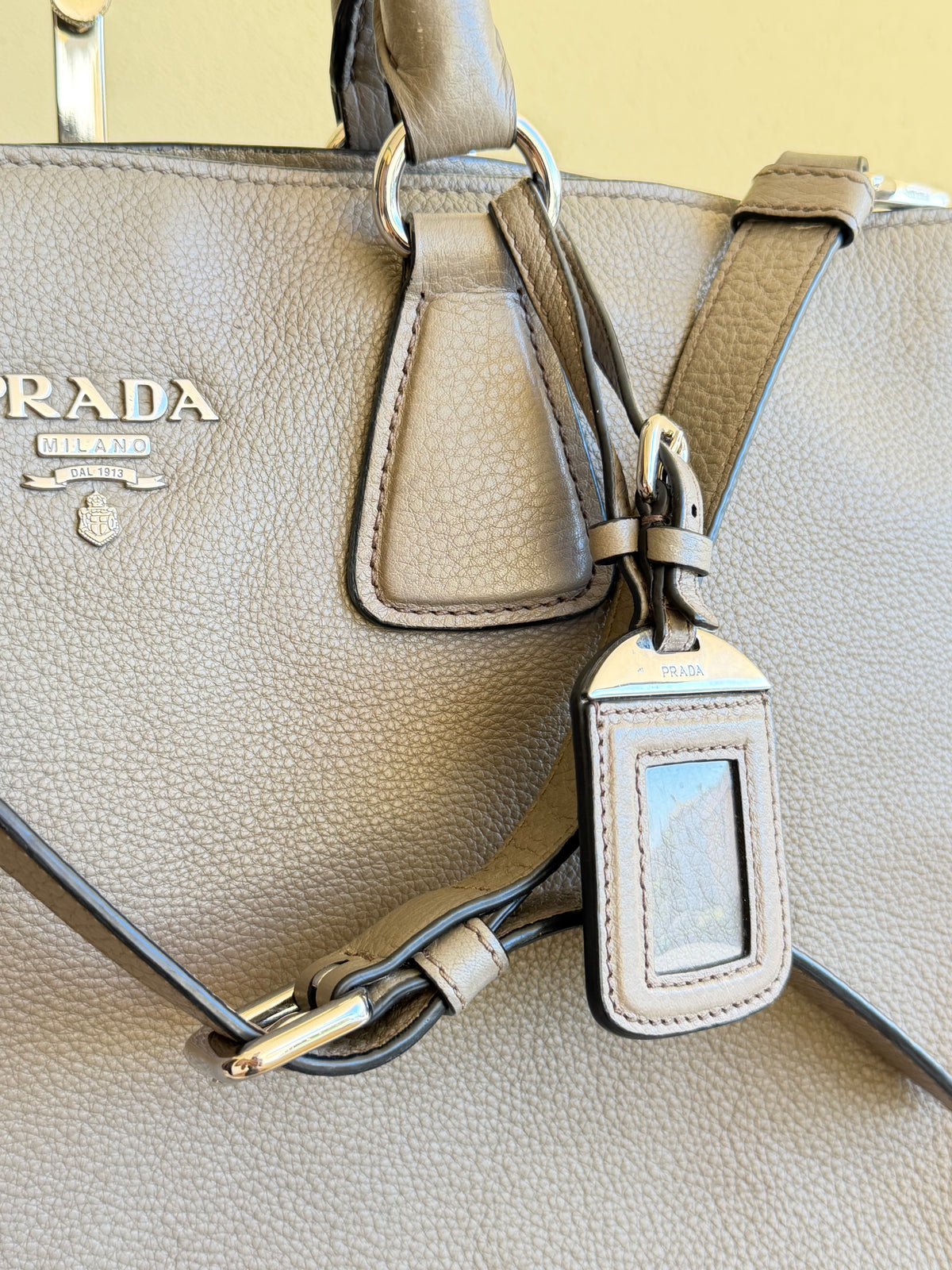 Prada Vitello Daino Shopper