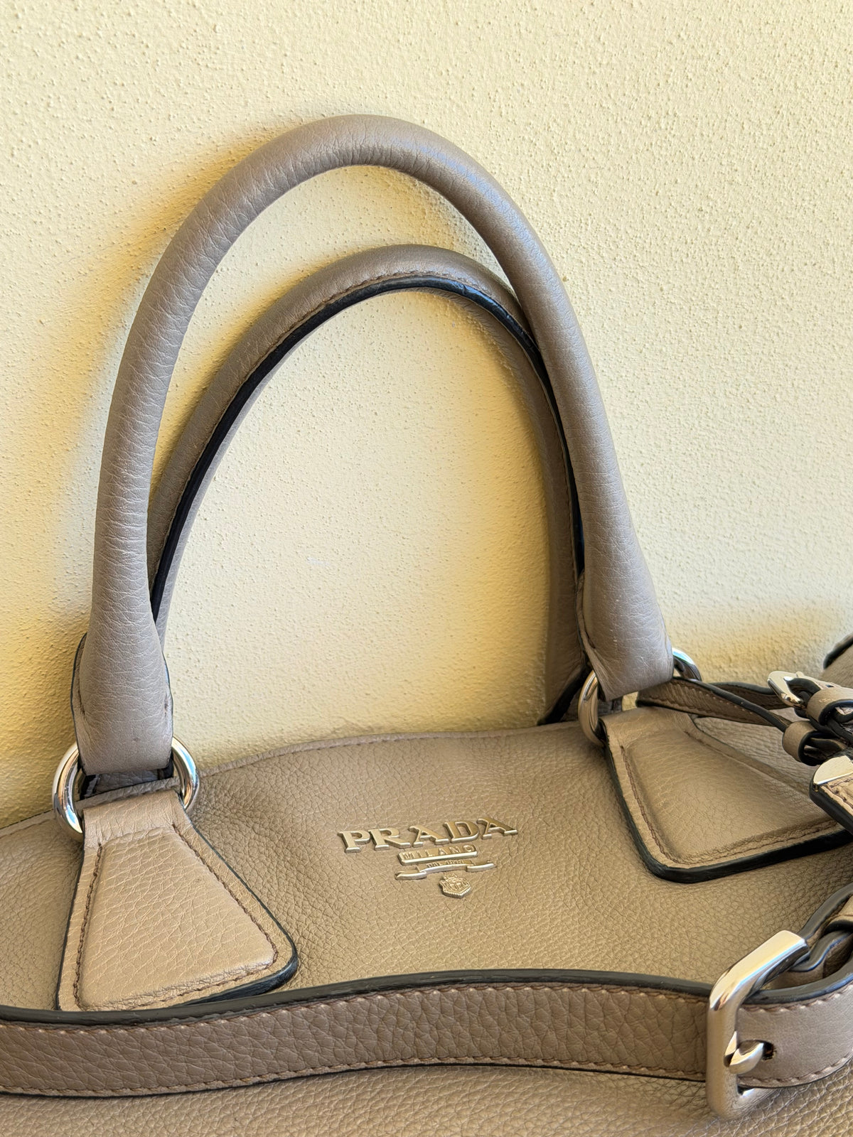 Prada Vitello Daino Shopper