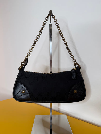 Gucci Pochette with chain