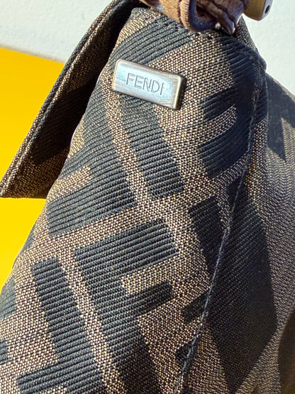 Fendi Baguette XL FF Logomania