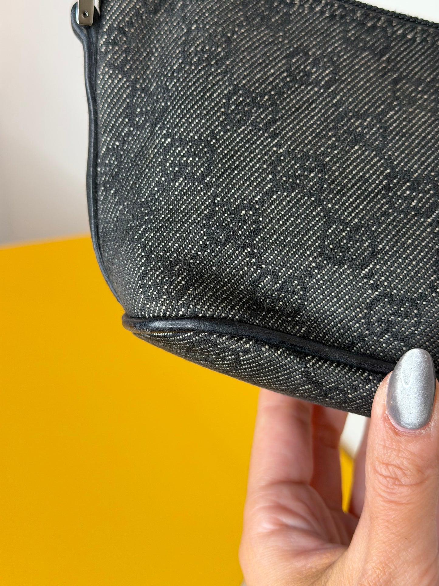 Gucci boat bag denim