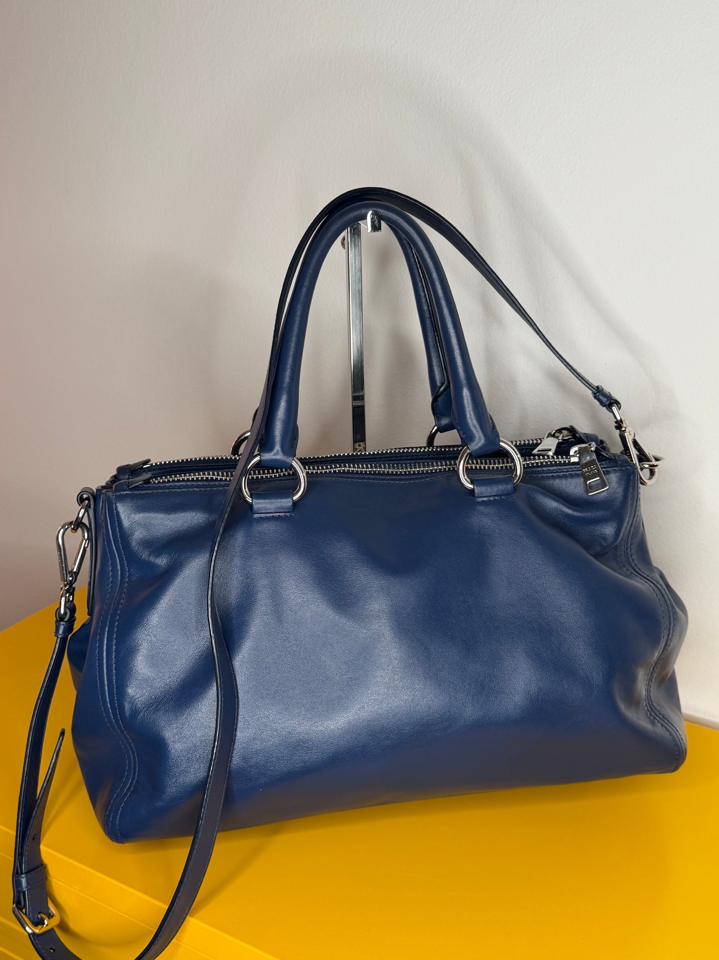 Prada soft calf blu