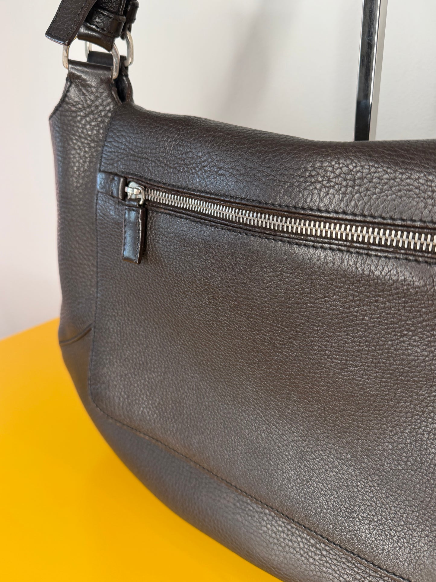 Prada Hobo brown