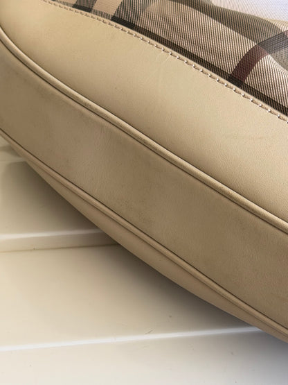 Burberry Hobo in Pelle