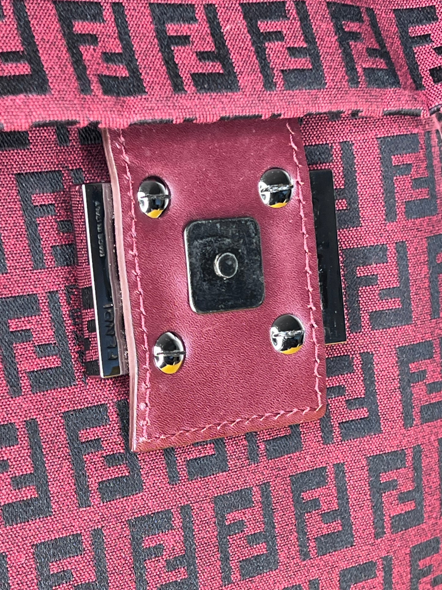 Fendi Mamma Baguette Bordeaux