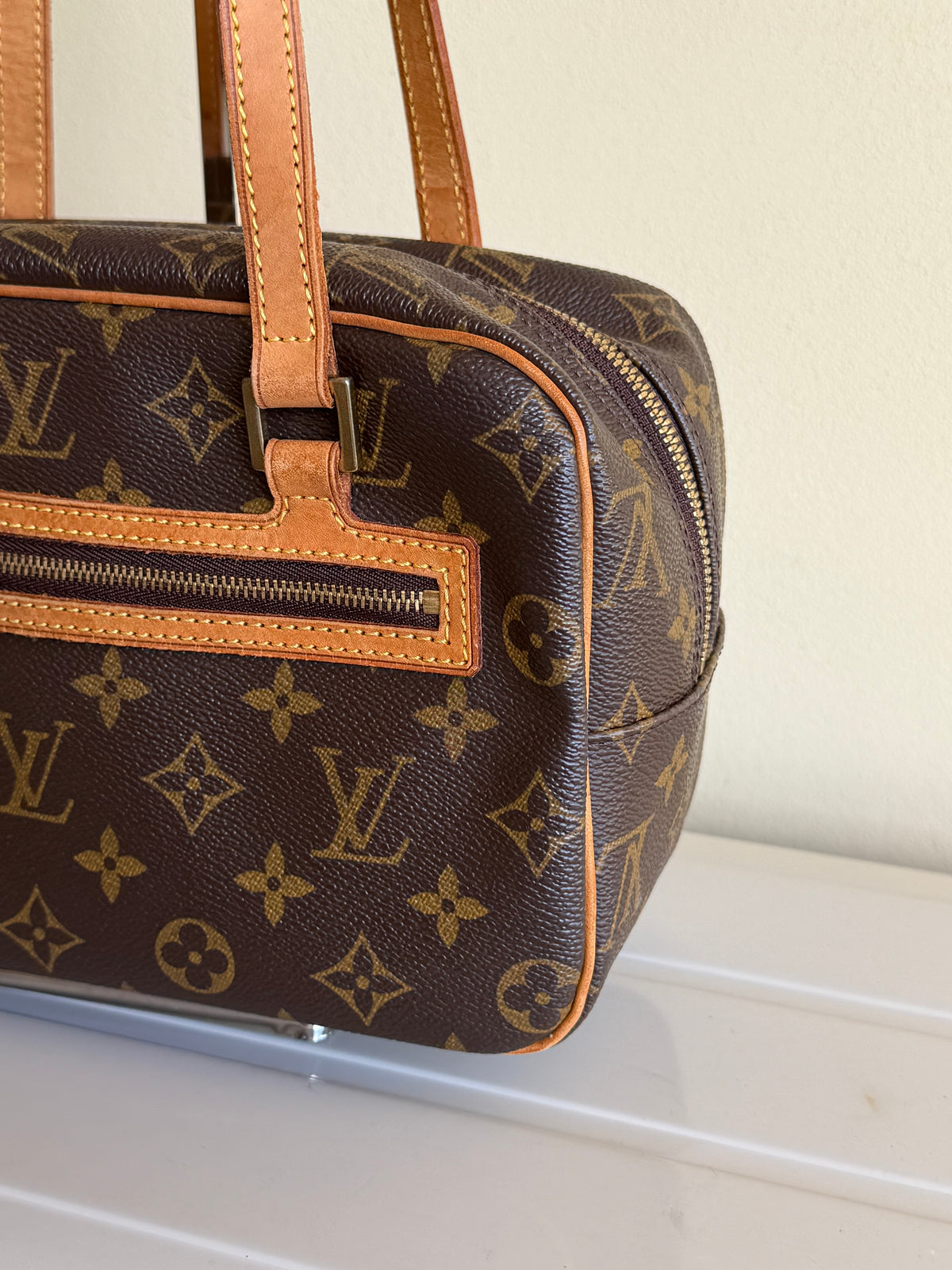 Louis Vuitton Citè MM