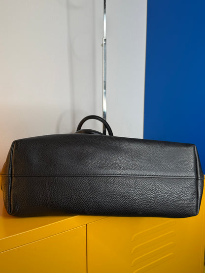 Prada tote con tracolla