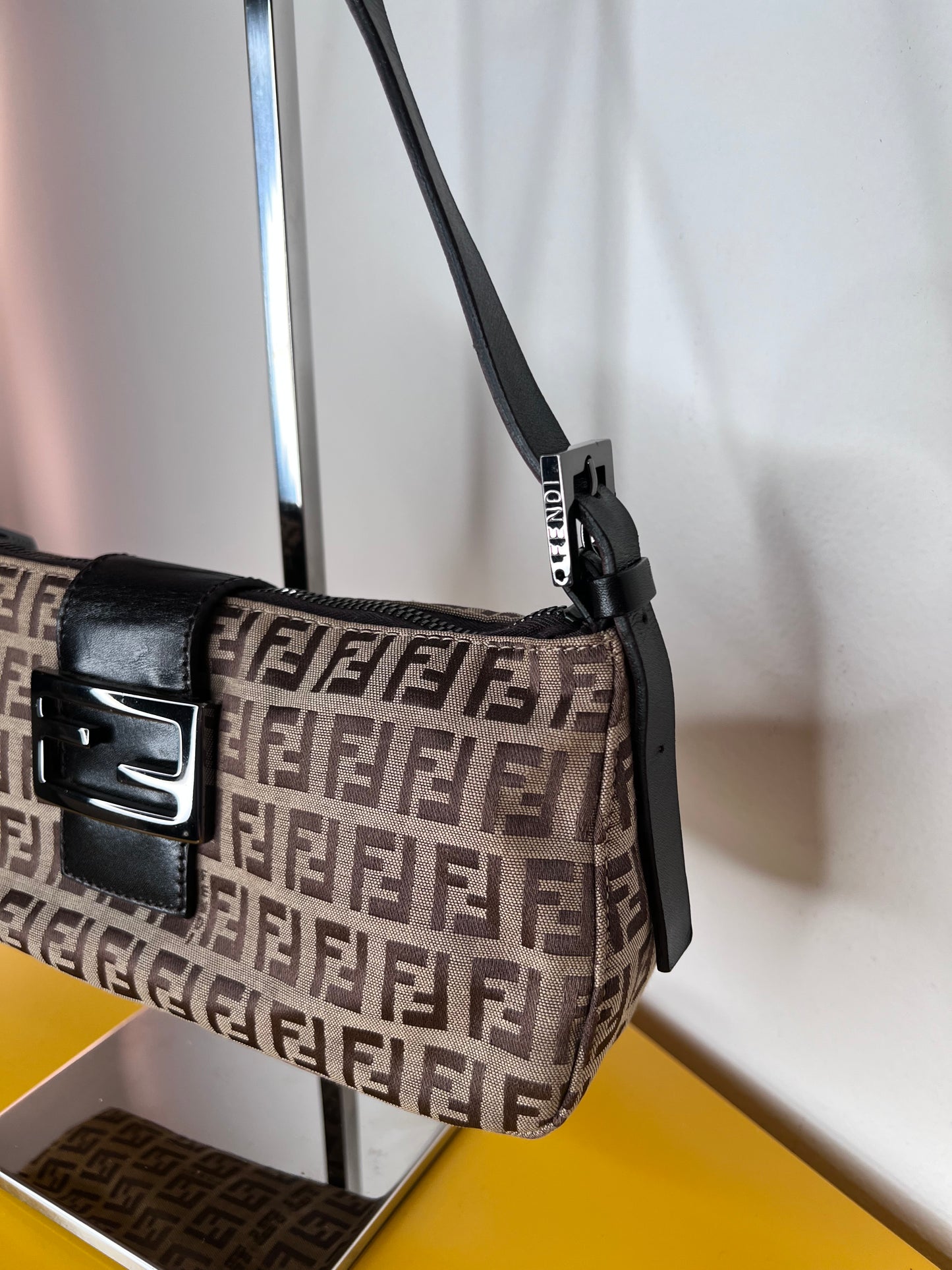 Fendi Mini Baguette Beige/Brown