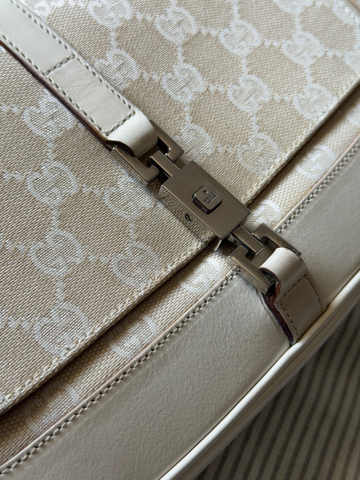 Gucci Mini Jackie GG beige