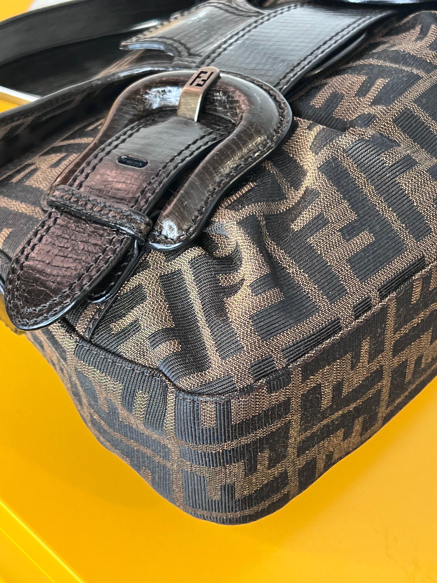 Fendi B buckle