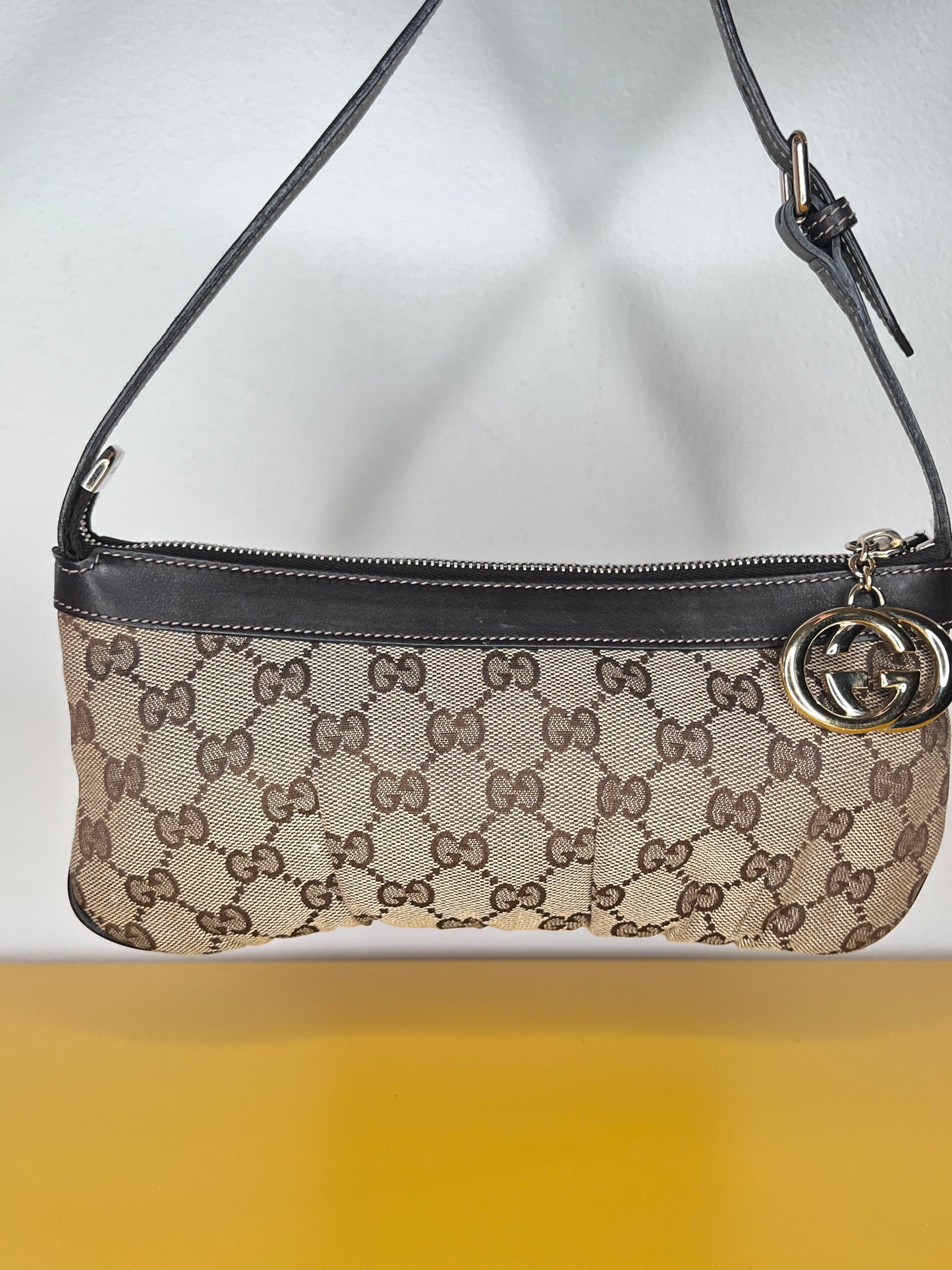 Gucci Pochette GG Charm
