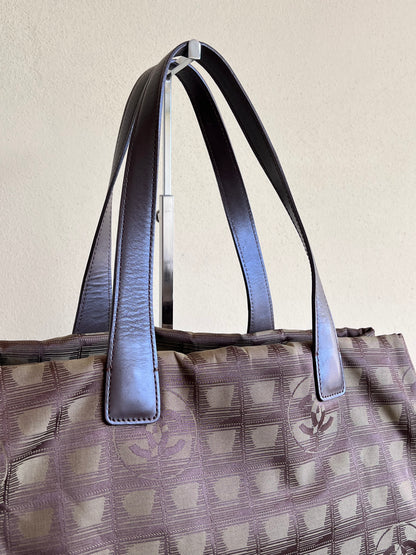 Chanel new travel light  Khaki