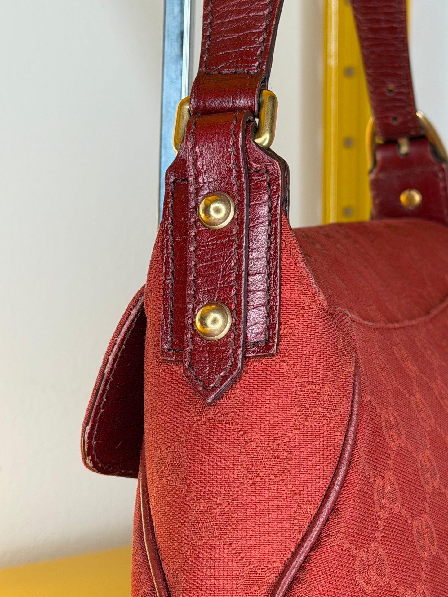 Gucci Horsebit red
