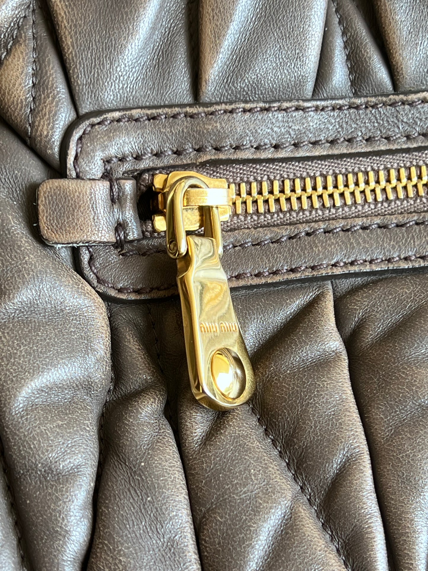 Miu Miu pattina matellassè