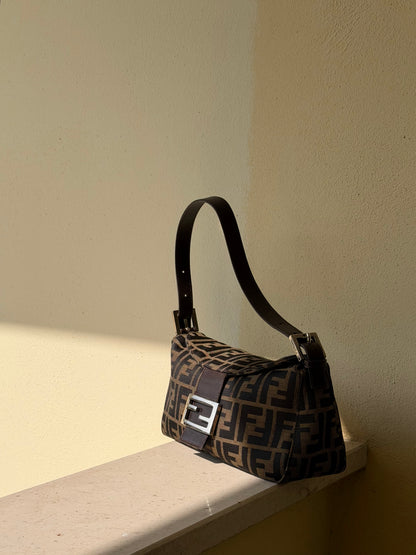 Fendi baguette double flap zucca