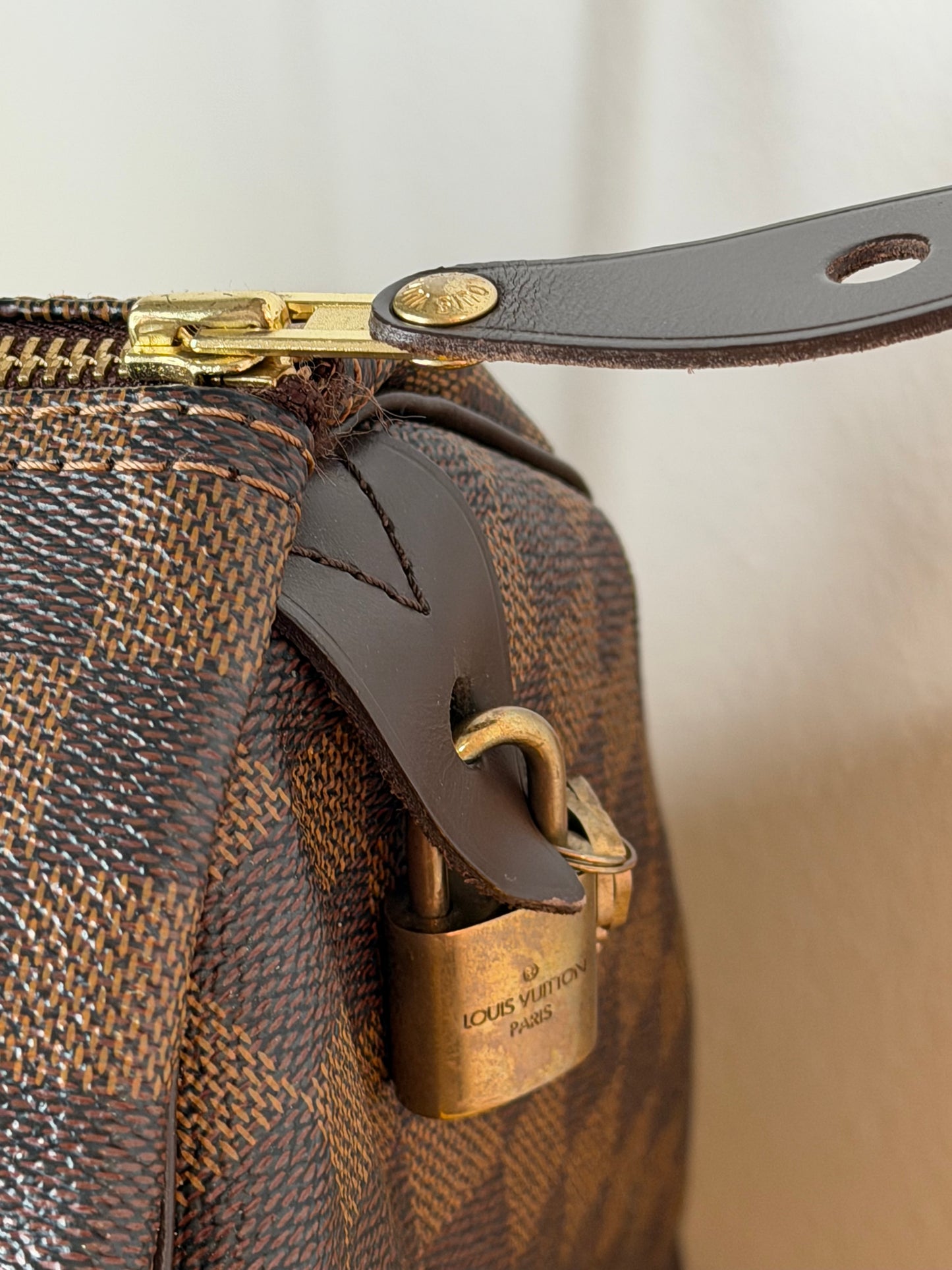 LV Speedy damier ébène 35
