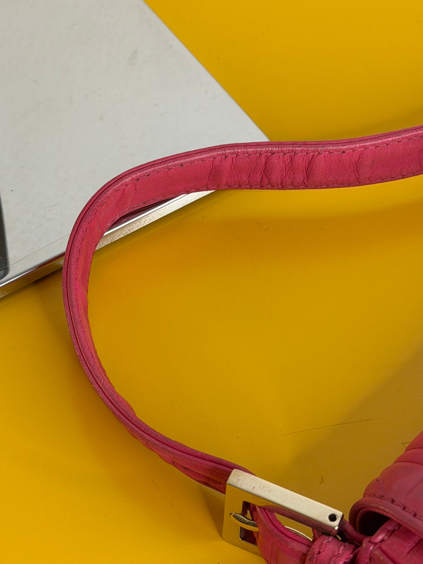 Fendi Baguette Fuxia
