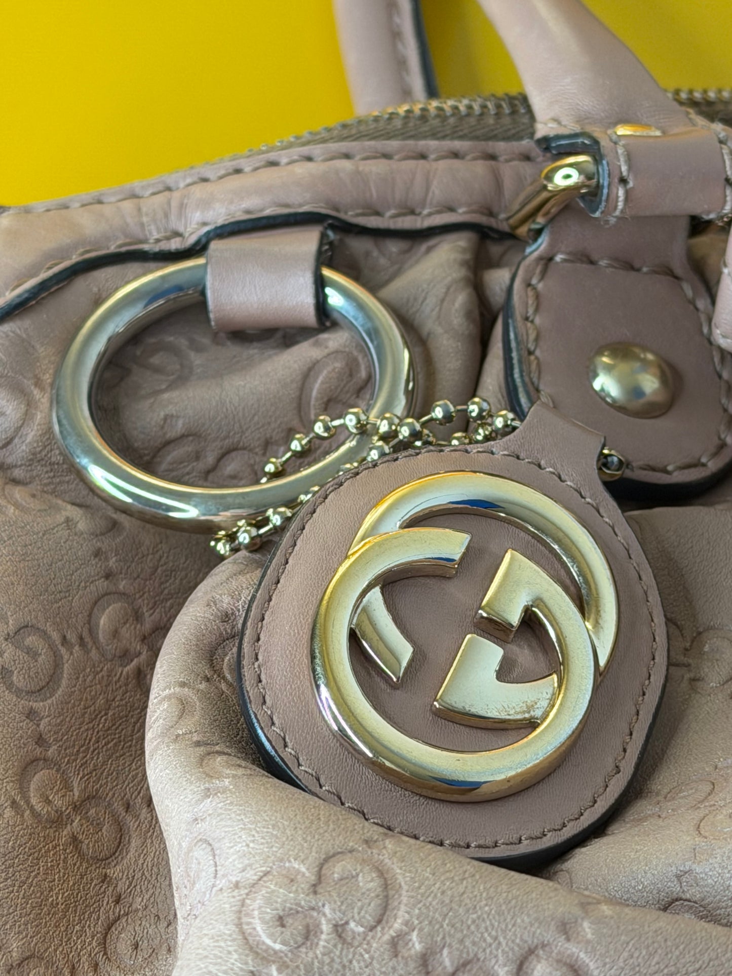 Gucci Sukey microguccissima