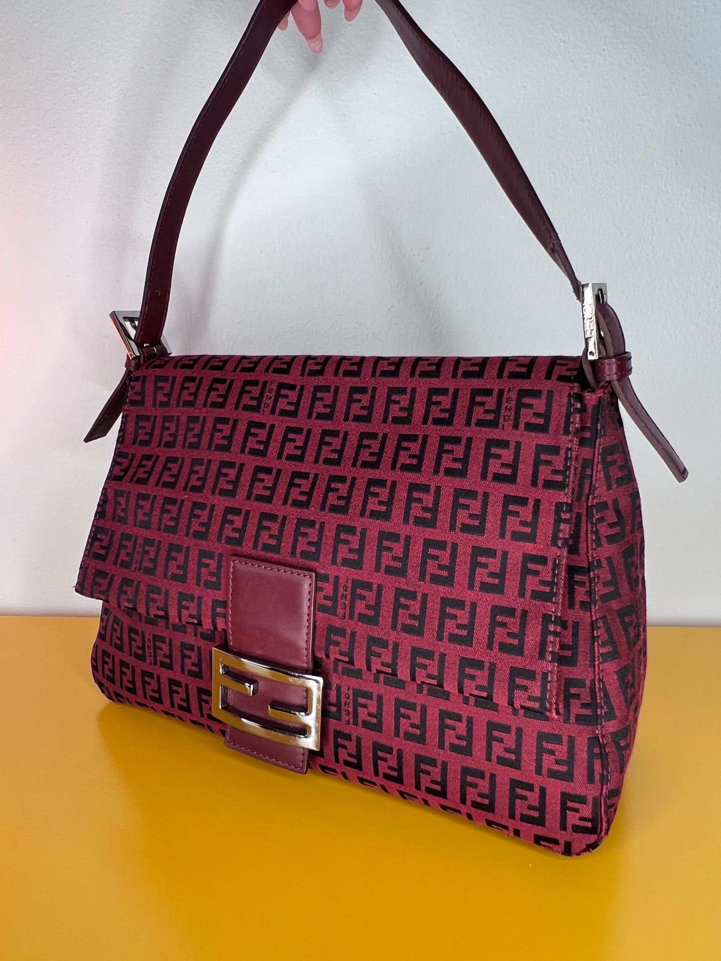 Fendi Mamma Baguette Bordeaux