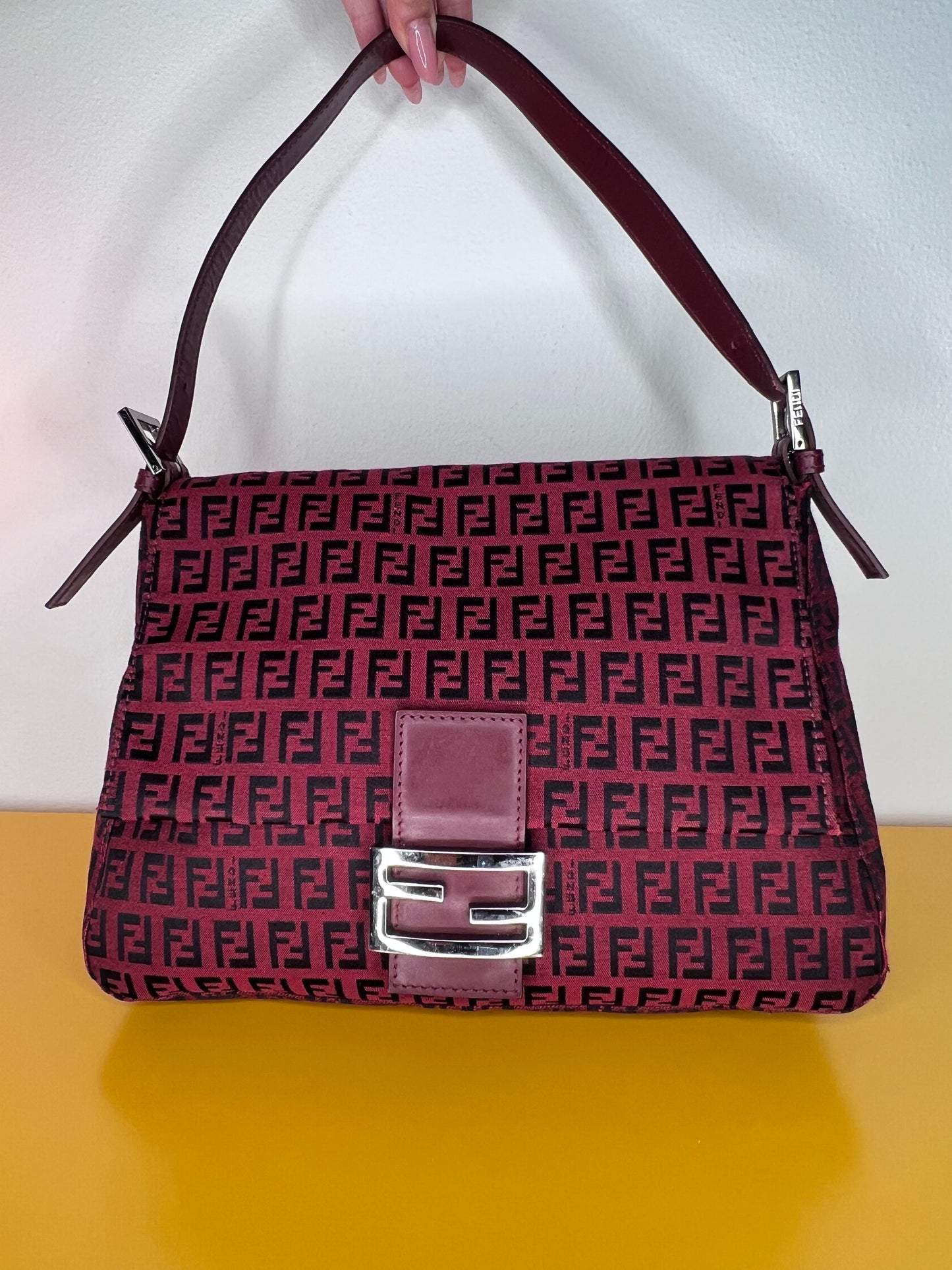 Fendi Mamma Baguette Bordeaux