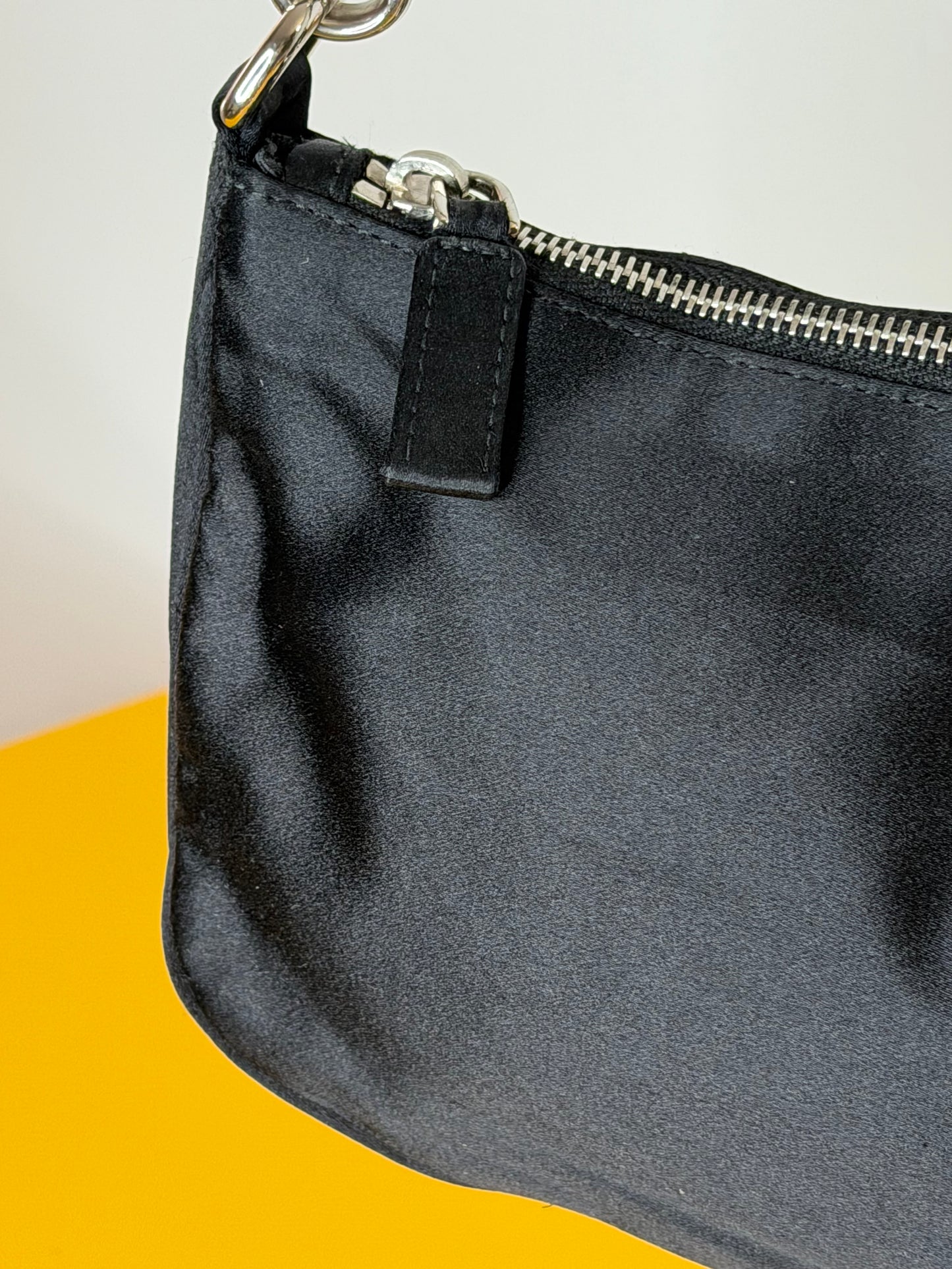Prada Pochette raso