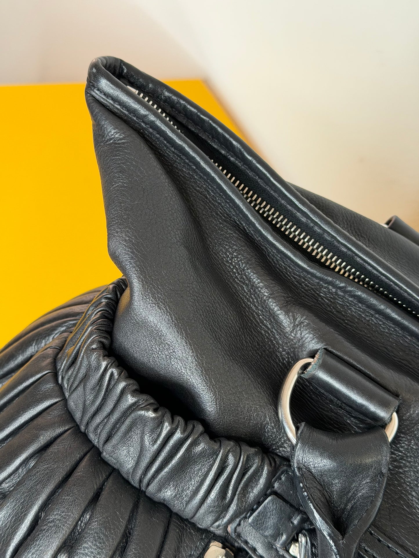 Miu Miu tote nera